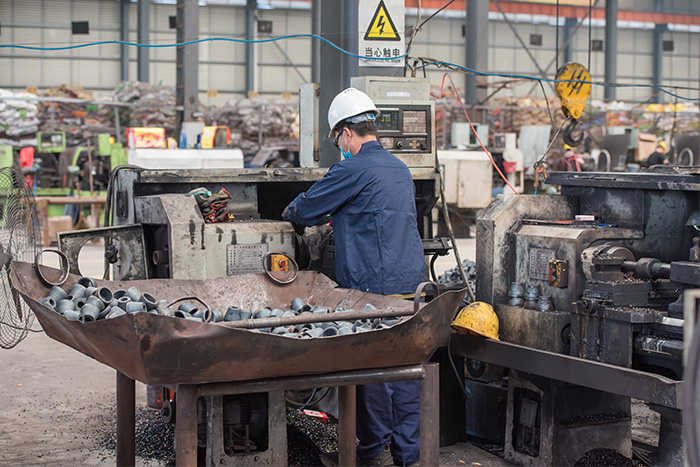 崇文网架锥头车间